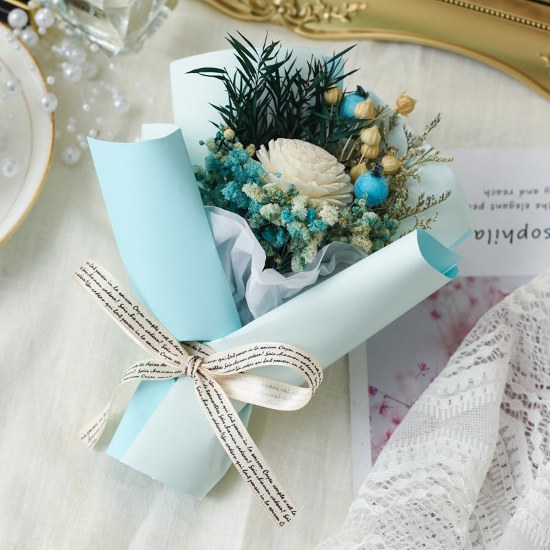 Pequeno buquê de flores secas estilo 4